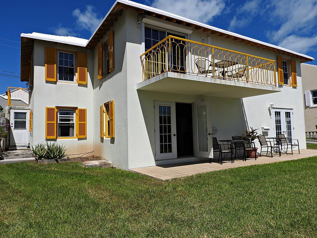 Windsong Guest Apartments Pembroke Esterno foto