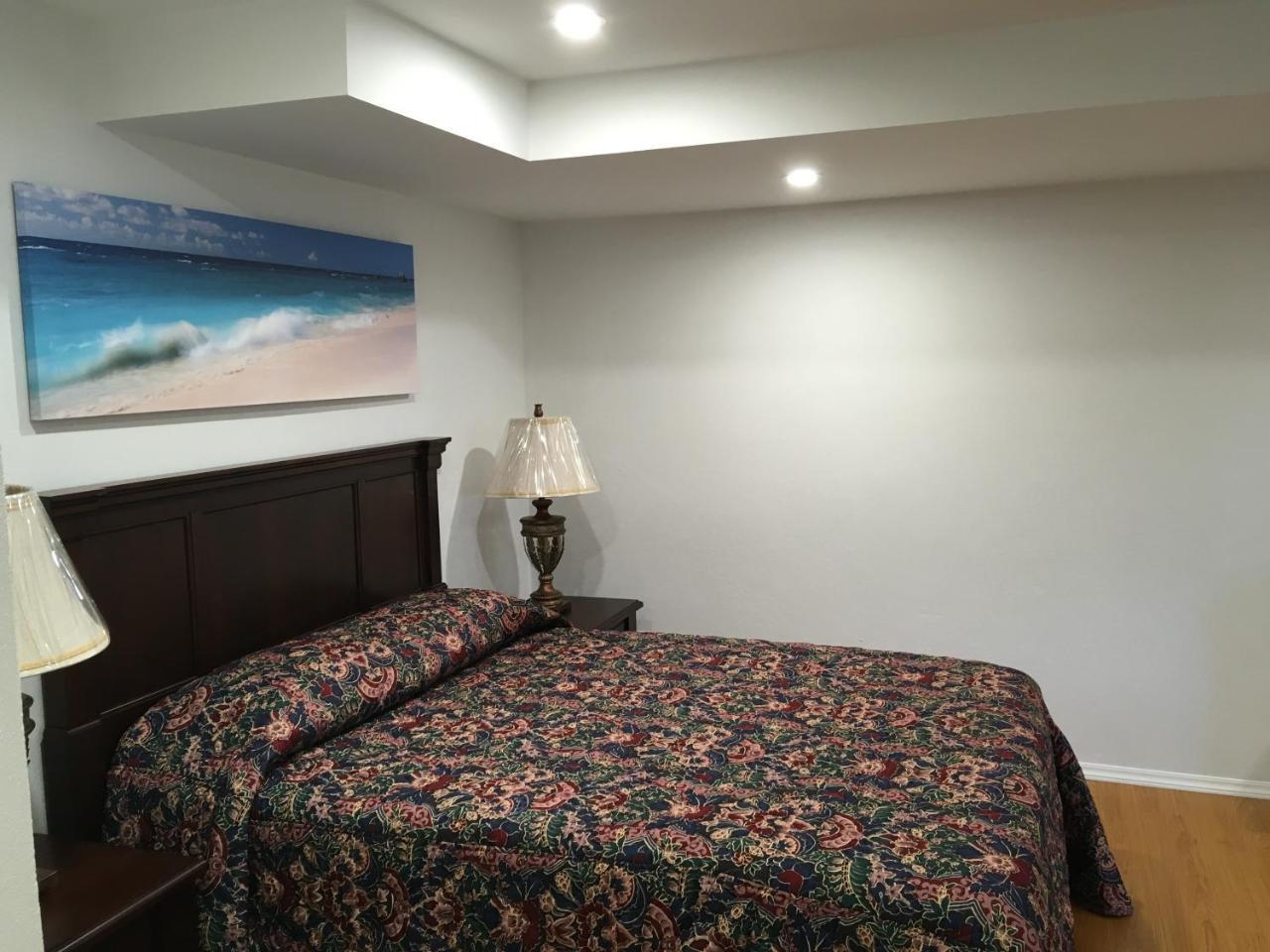 Windsong Guest Apartments Pembroke Esterno foto