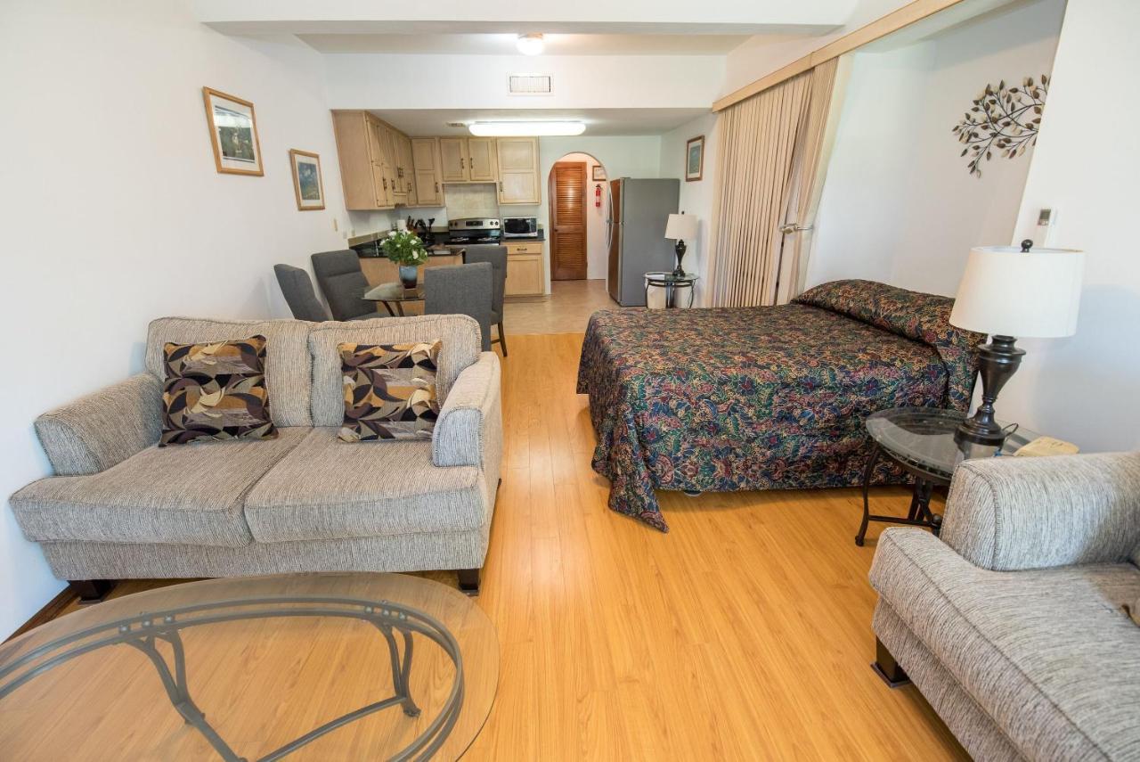 Windsong Guest Apartments Pembroke Esterno foto