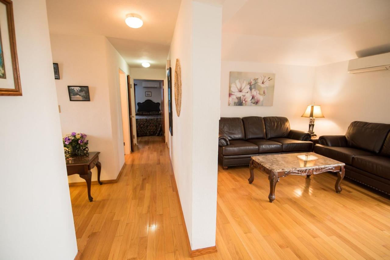 Windsong Guest Apartments Pembroke Esterno foto