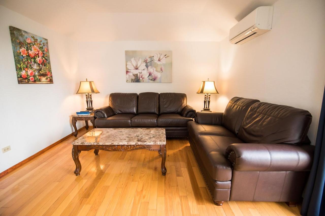 Windsong Guest Apartments Pembroke Esterno foto